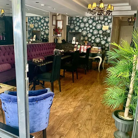 Luxury Pera House Hotel