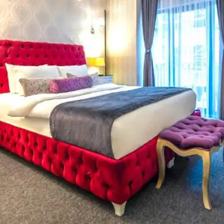 Luxury Pera House Hotel 3*